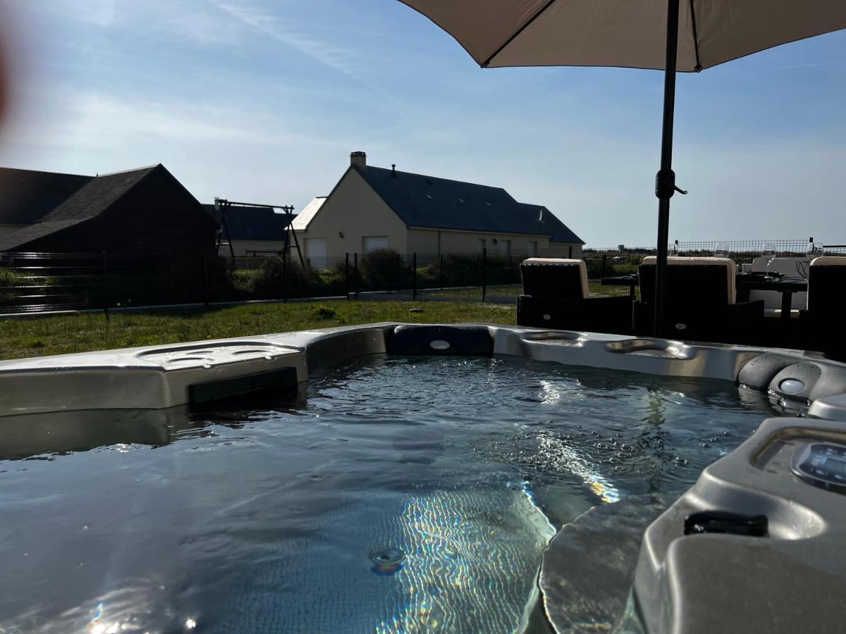 Villa En Bord De Mer Spa / Sauna Bretteville-sur-Ay Exteriör bild